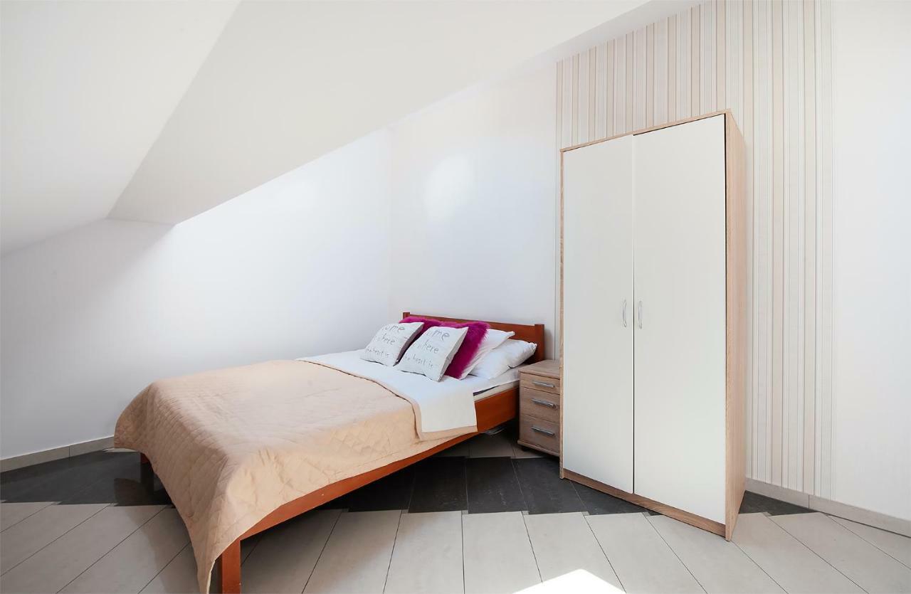 Port-Lodz Apartment By Pinpoint Ngoại thất bức ảnh
